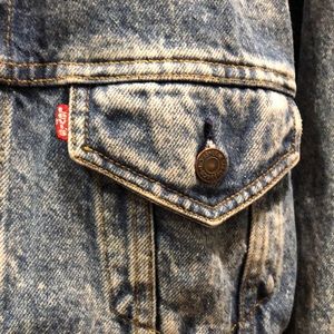 LEVI’s denim jacket classic vintage jean acid wash